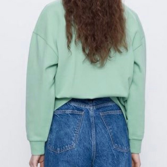 Sage green pullover - Picture 2 of 7